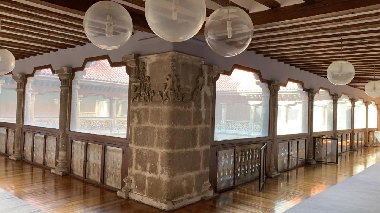 Claustro Las Francesas Siglo XV Valladolid Eksteriør billede